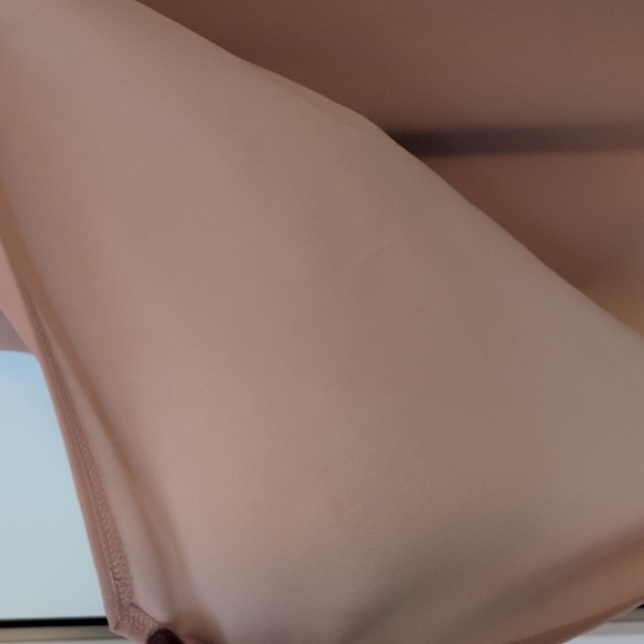 Elegant Blush Pink Sleeveless Manydress - Picture 6 of 13